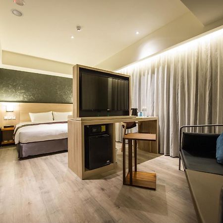 Lucky Apple Hotel Tajpej Zewnętrze zdjęcie